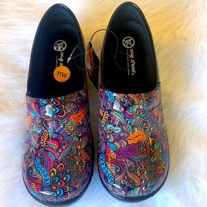 East Street Slip-Resistant Clog, Size 11W
